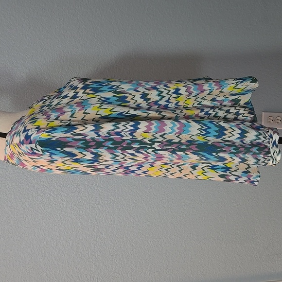 KARINA GRIMALDI Silk Blouse V Neck Chevron Multicolor Pattern Sz Large - Picture 5 of 11